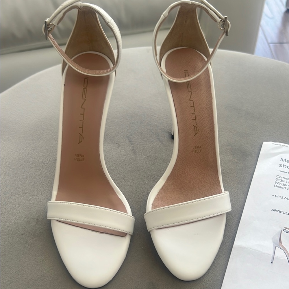 Identita White Women's Heels NWOT